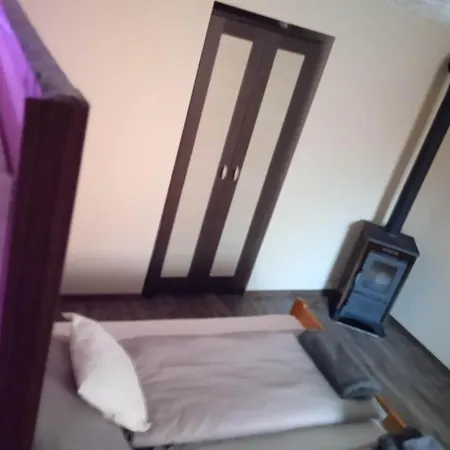 Rozsa Vendeghaz * Zirc