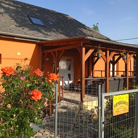 Rozsa Vendeghaz Lägenhet