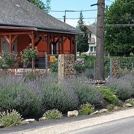 Lägenhet Rozsa Vendeghaz Zirc